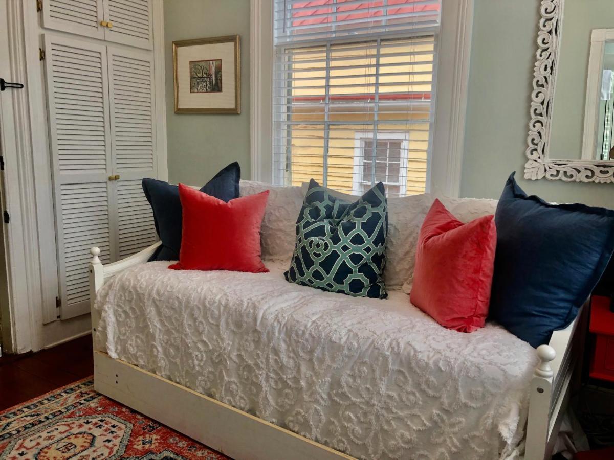 Daybed With Trundle In The Beautiful Ashley Inn 4 Blocks From King St チャールストン エクステリア 写真