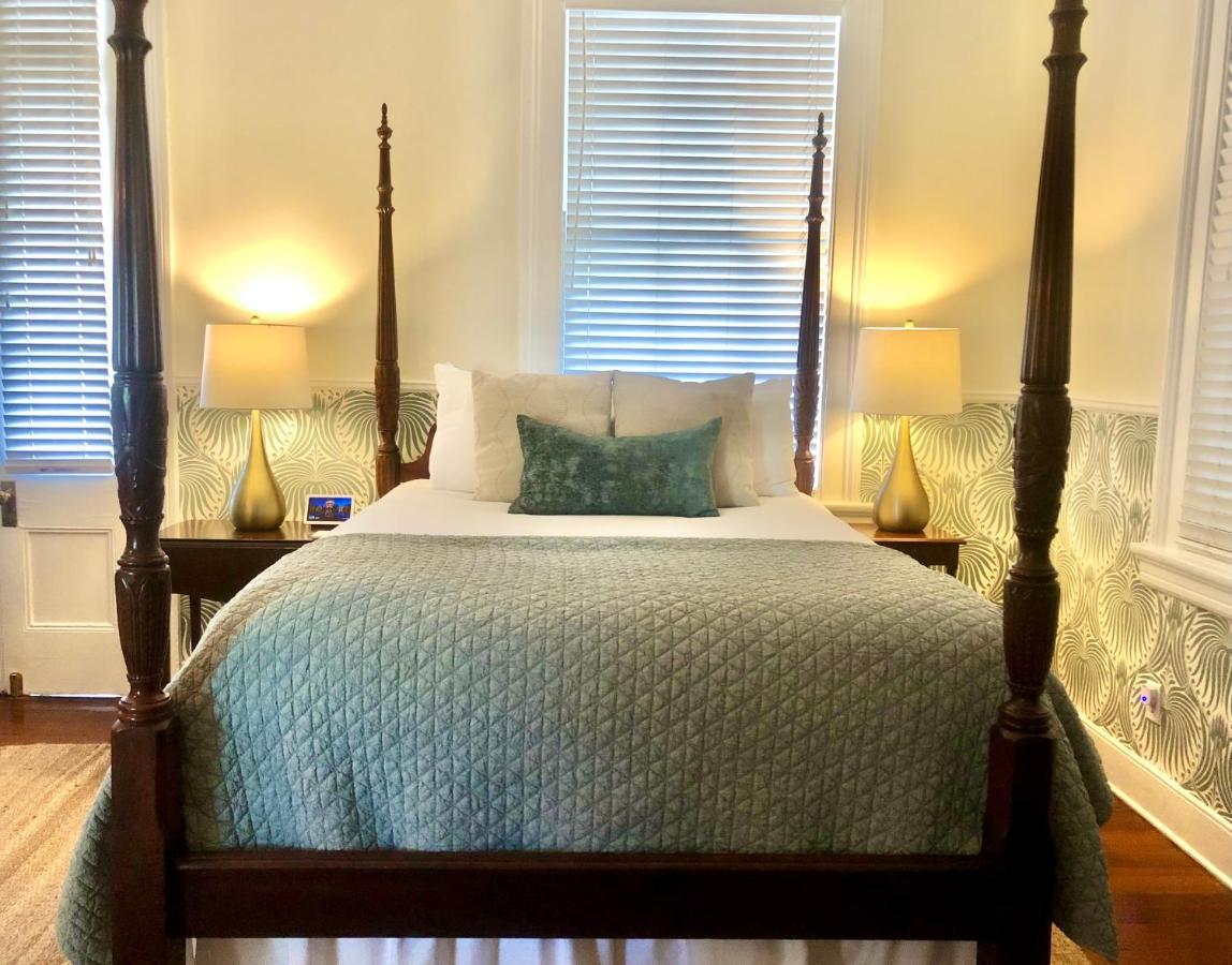 Daybed With Trundle In The Beautiful Ashley Inn 4 Blocks From King St チャールストン エクステリア 写真